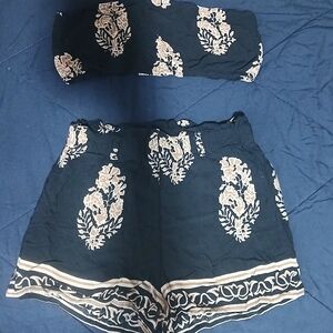 Stylish Girls Black and Cream Shorts Set